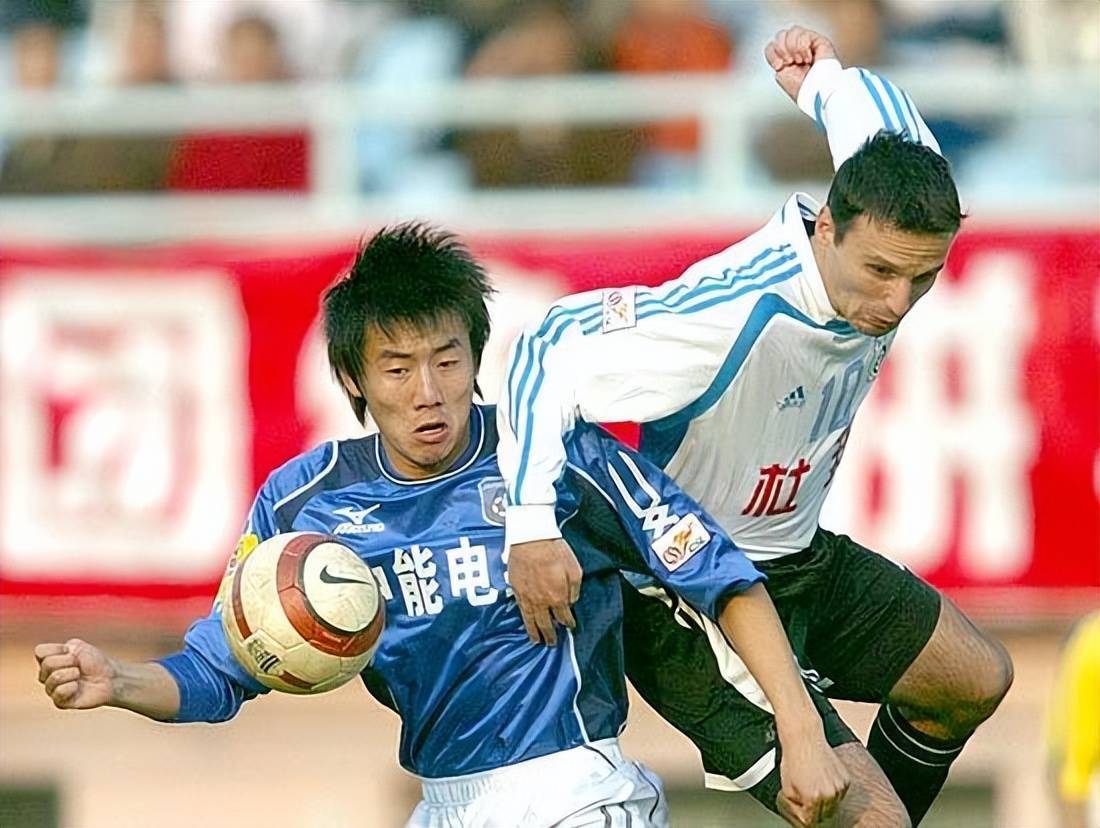 大连足球史上今天:2005年10月30日中超马帅双响!