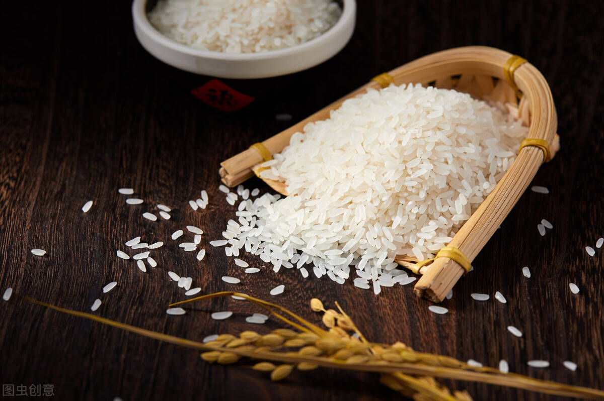 白城80吨大米加工机械工艺设计布置主以基本流程为基础!