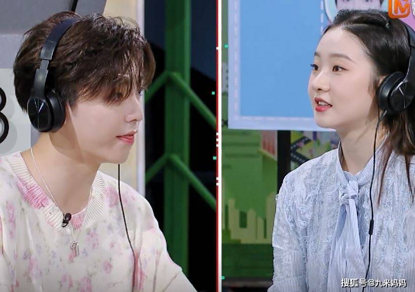 有着第一美腿之称的关晓彤怎么也想不到,自己会被张艺凡抢了风头_陈立