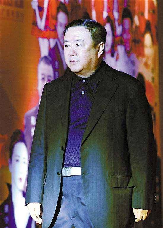 尤小刚的女人:一婚田歌10年,二婚邬倩倩16年,三恋小30岁周庭伊_作品