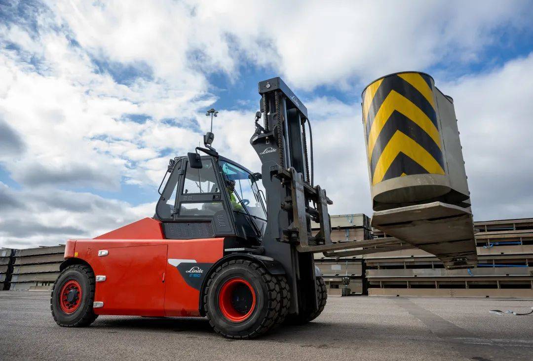 林德大吨位电动平衡重叉车强势登陆中国市场_搬运_性能_作业