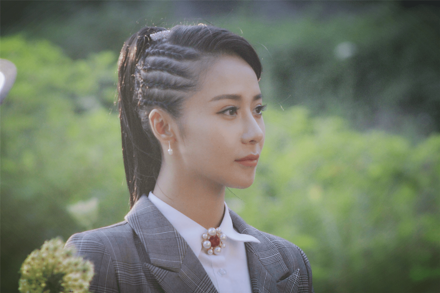 王芯芯:脸部僵硬并且 梦阳也因为整容失败慢慢成为了十八线的女演员