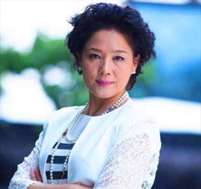 《渴望》刘慧芳:导演9次拜访杨青希望她演女主,开拍后却演女二_电视剧