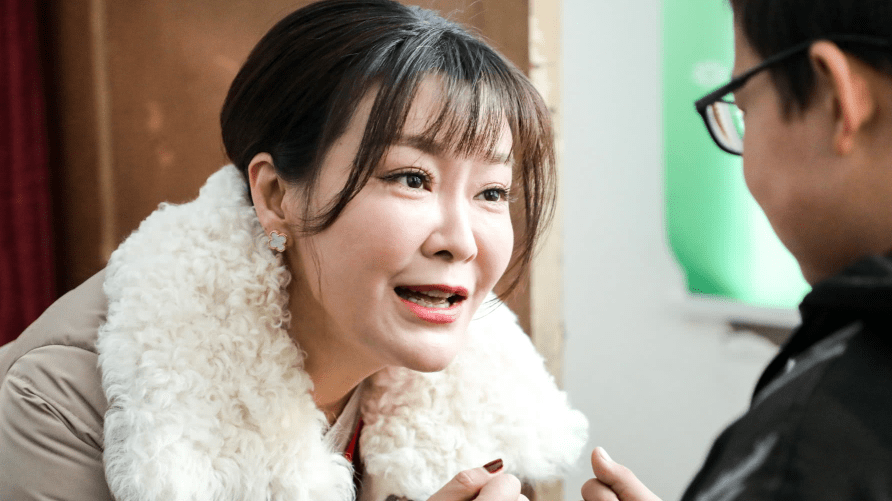 王小骞自曝当年实习被欺负,差点毕不了业,引发网友猜测_电视_视频