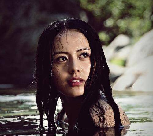 在她面前啥也不是,一年五六部电视剧照样不温不火_王力可_合作_角色