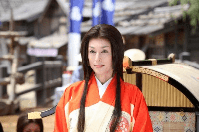 【蒋谈日本战国女性】阿市用一袋红小豆拯救哥哥织田信长_浅井长政_朝仓_女儿