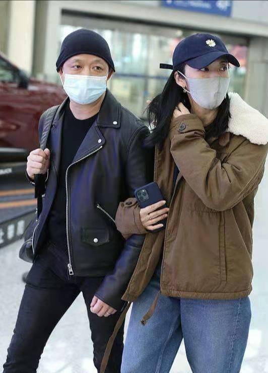 老公夹克配针织帽文艺感爆棚,姚晨气质变女人_造型_曹郁_风味
