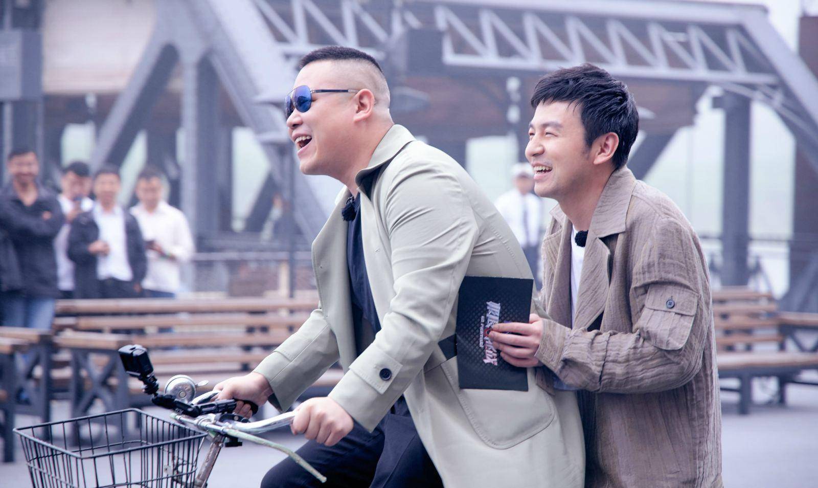 《极限挑战》在"熄火",严敏与黄磊却"乘风归来"_节目_沙溢_中国