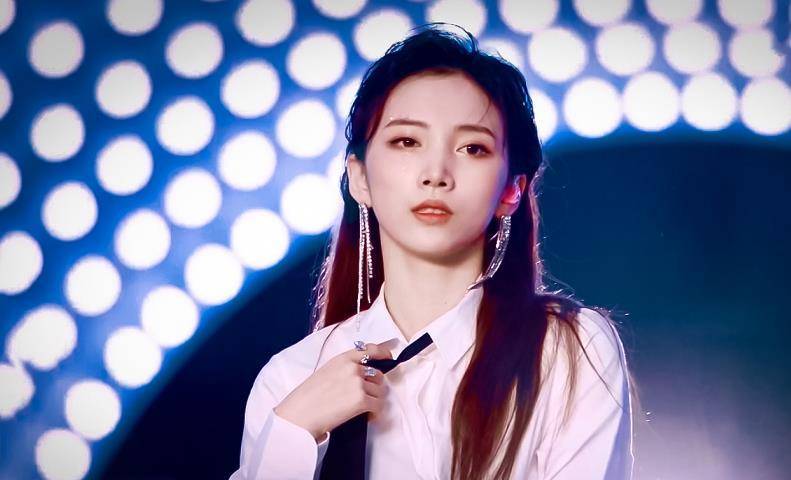 总决赛分组,赵粤陈卓璇在a组,b组有2位复读生_林君怡_综合_张艺凡