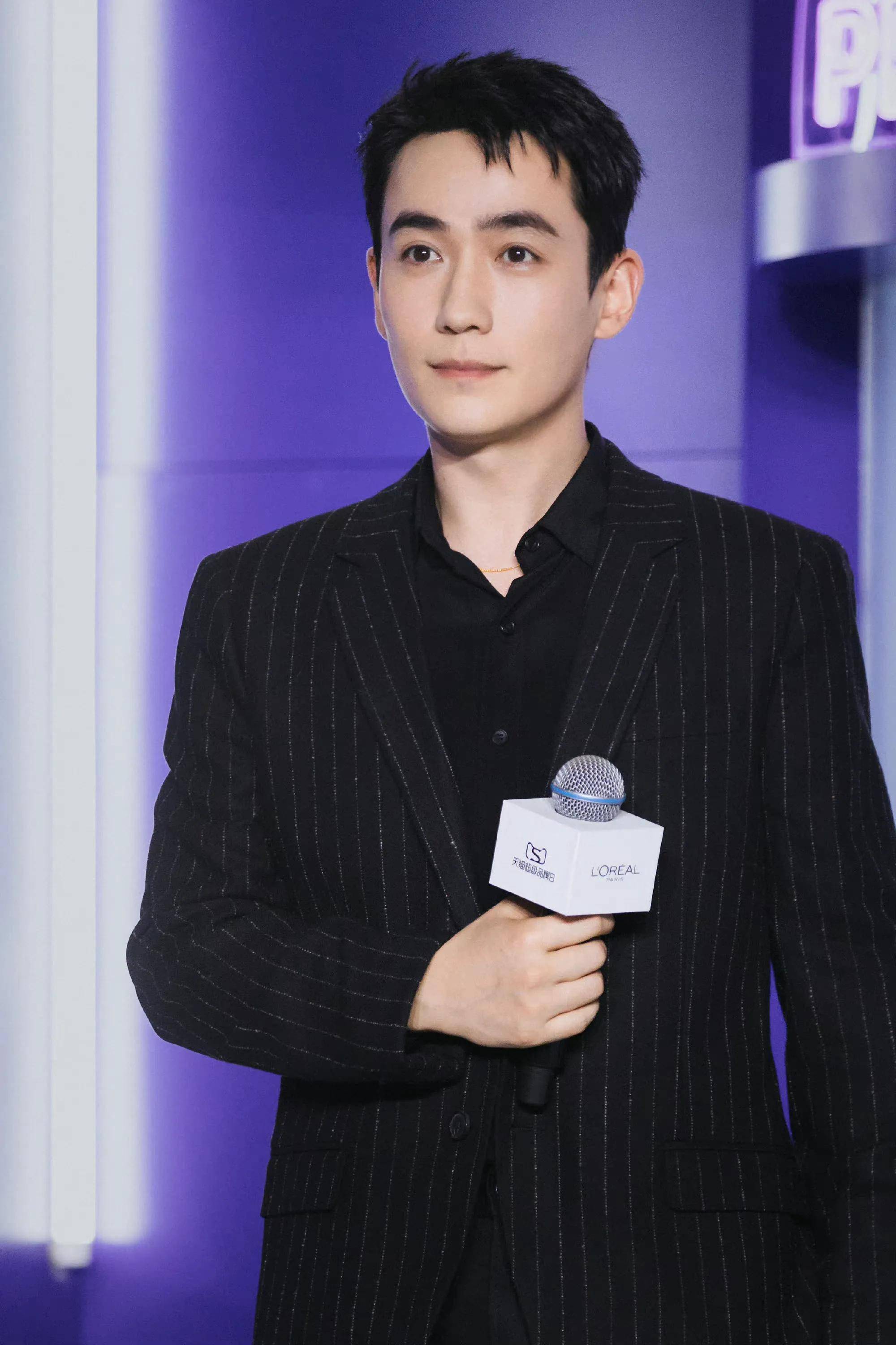 男明星朱一龙时尚写真:君子世无双,陌上人如玉_朱一龙_君子_写真