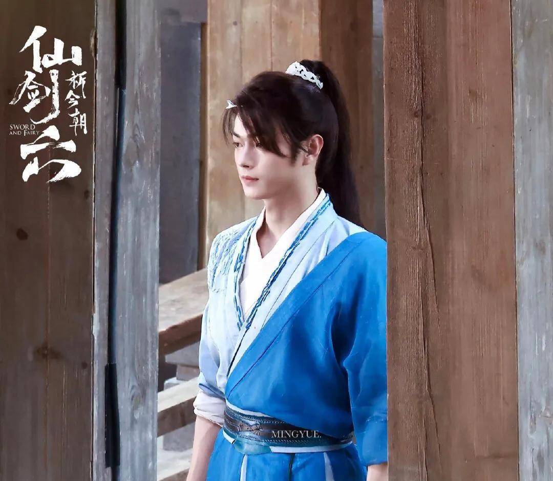 还记得万鹏吗?《仙剑6》出演女二给虞书欣作配,女扮男装显英气_洛昭言_角色_观众