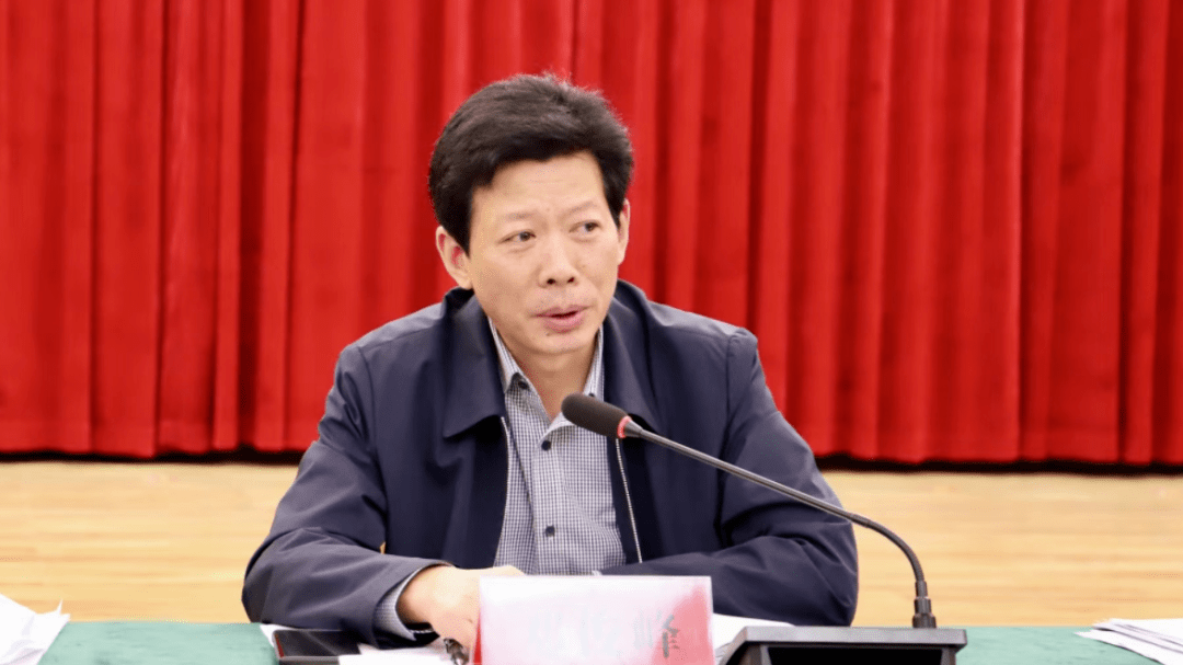 邓州市召开职业教育发展座谈会