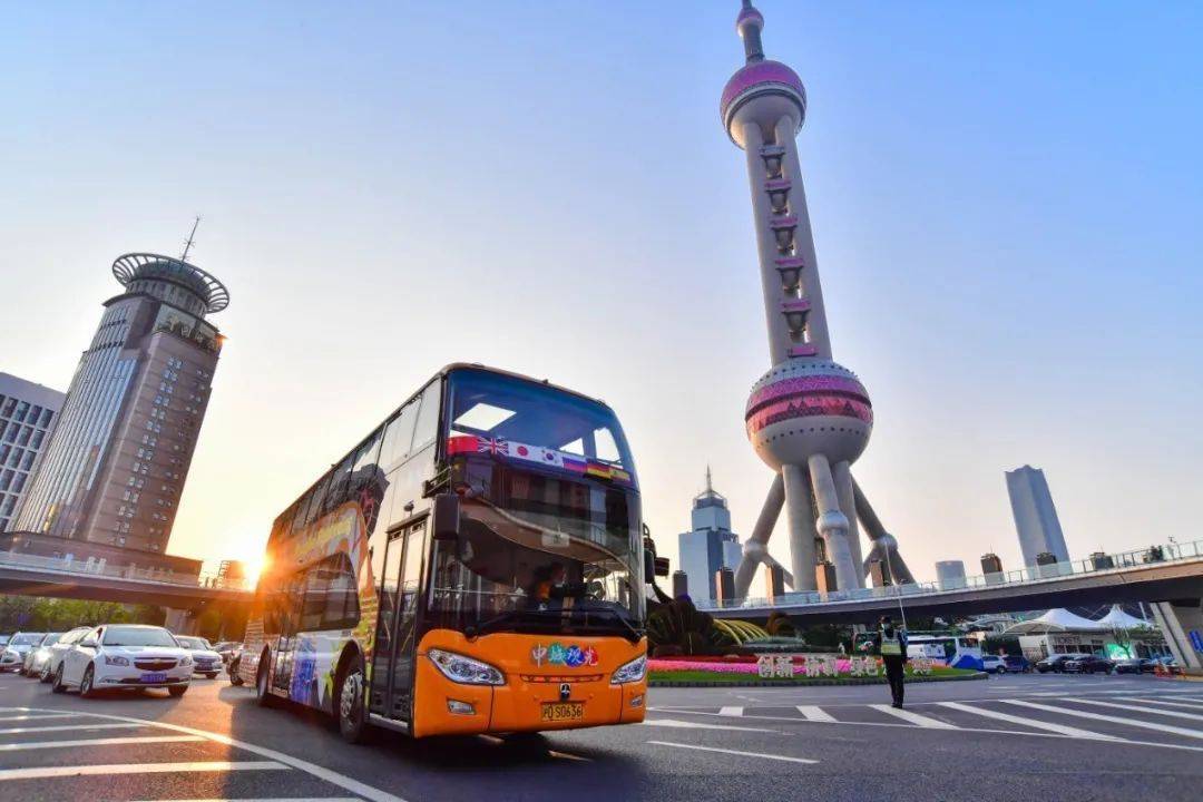 上海南京路观光车图片