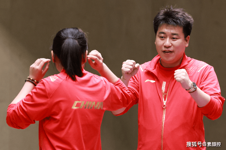 北京奥运会上,杜丽对小4岁的庞伟说:你向我求婚吧!_张付_金牌_感情