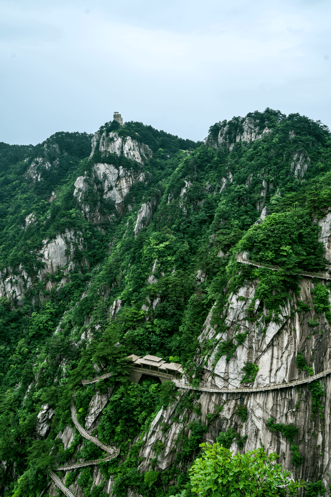 千里大别山美景在罗田图片