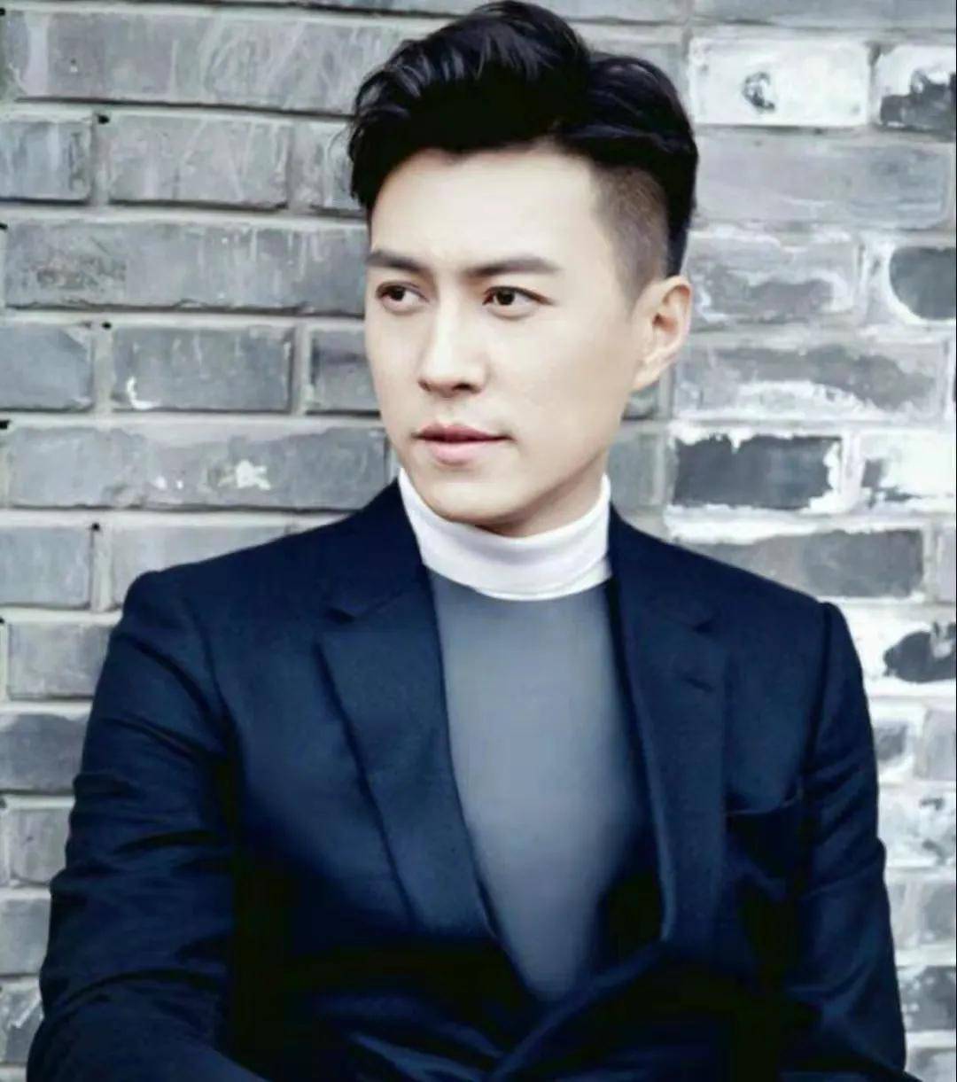 靳东生命中最重要的两个女人,你的男神专挑二婚女人_李佳_贺涵_江珊