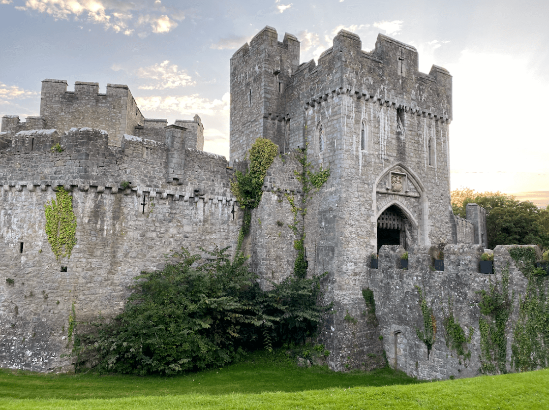 学费25w,每天吃泡面,同学都是顶级富二代……_校区_大西洋_中国