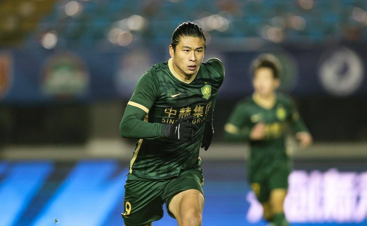 张玉宁父亲希望儿子用进球回报国安!