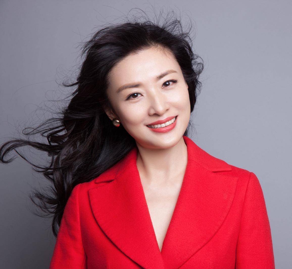 蓝文云为什么退出舞台