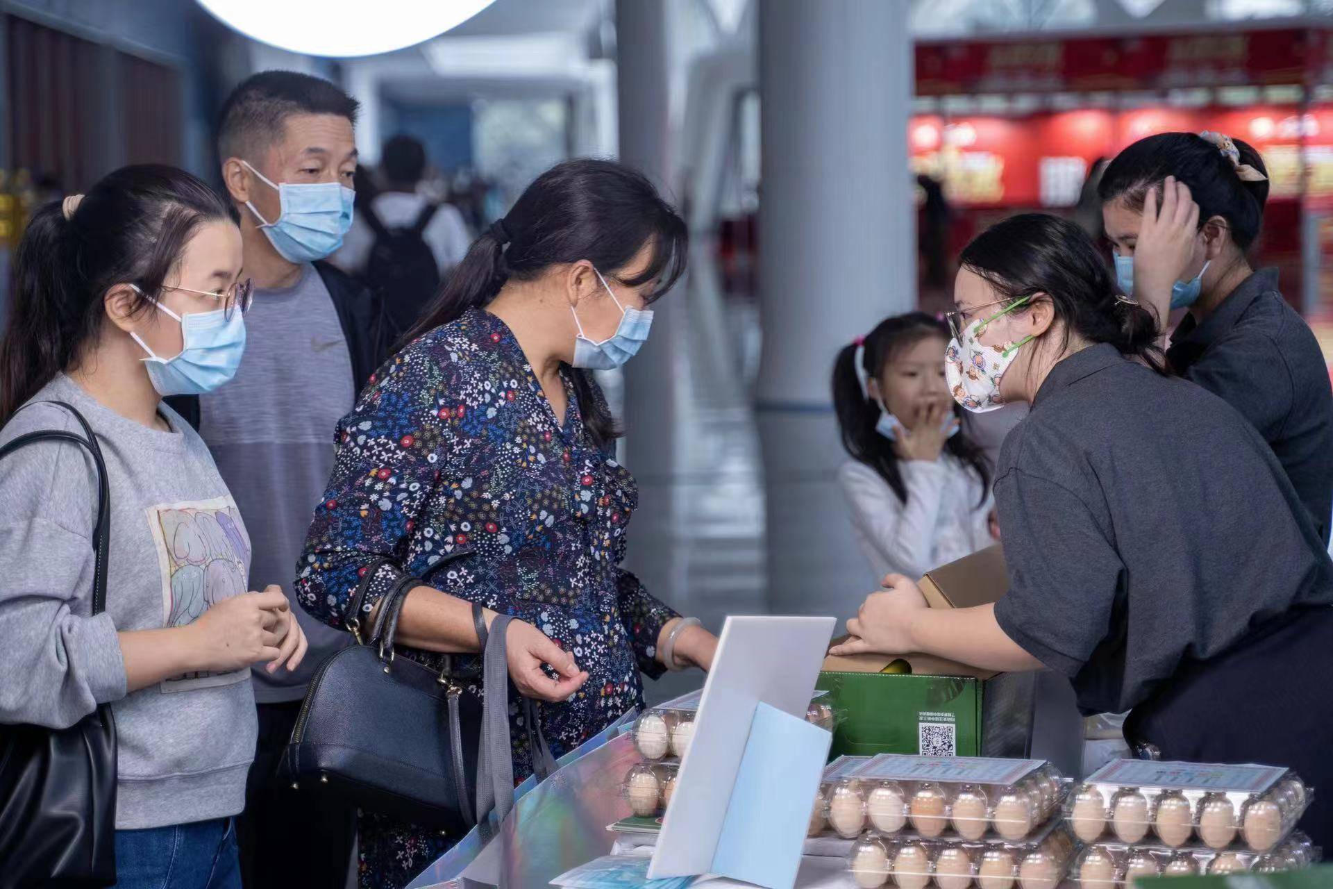 “橙”风破浪奔向你！琼中黎族苗族自治县双11好物节圆满收官