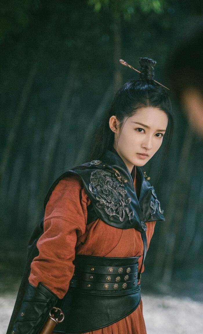 《锦绣南歌》李沁作为朱雀盟高手现身的造型,第五个好像上官婉儿_黑色