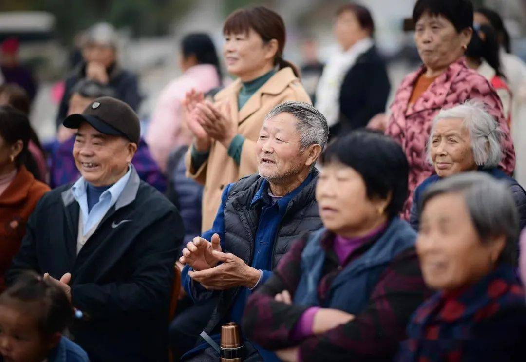 学习宣传贯彻党的二十大精神|宣城市文艺志愿者走进宣州区文昌镇_服务
