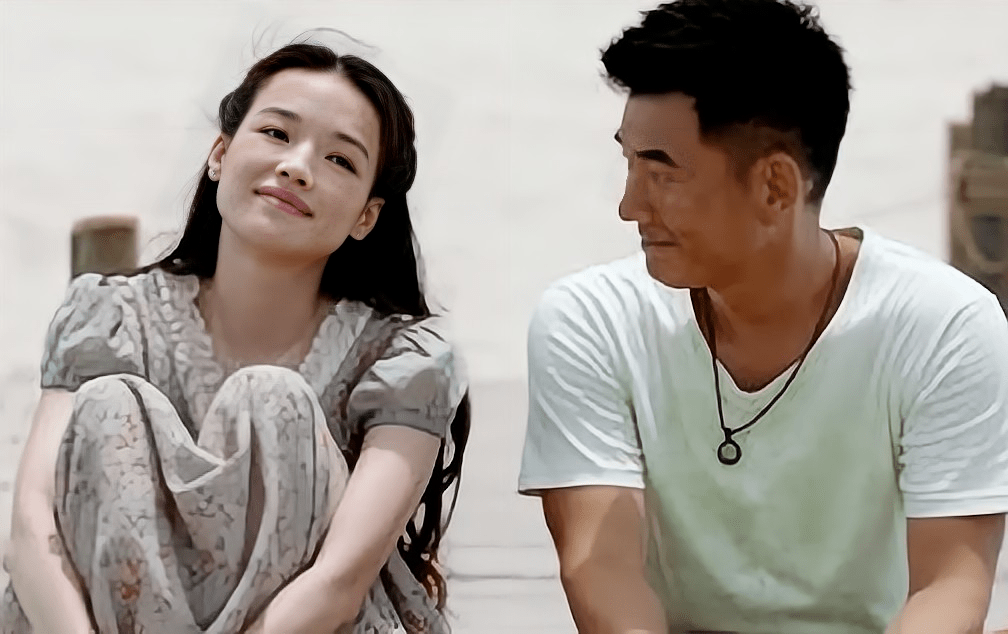 2005年,任贤齐和舒淇合作《韩城攻略》,擦出火花,因为是邻居,任贤齐被