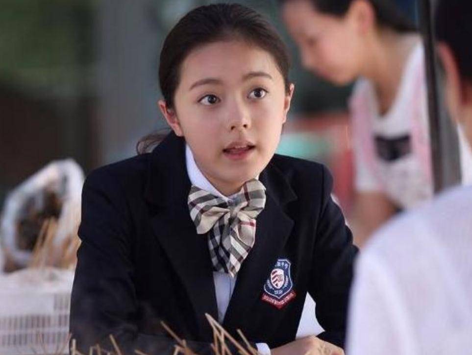 18岁赵今麦拍策划美到众人,气质提升很重要,在大学时就该养成_变化