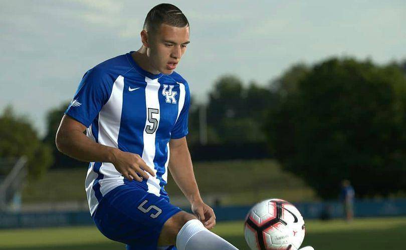 布朗宁上诉前途未卜,他是备胎吗?_琼斯_足球_经历