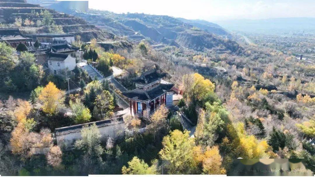 甘肃有座低调的小城,简直美翻了_美景_临夏_南龙山