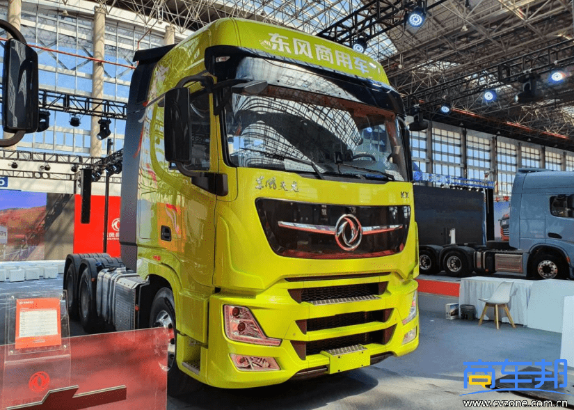 为高效运输场景而生:东风天龙kx王者版660马力牵引车登场_搜狐汽车