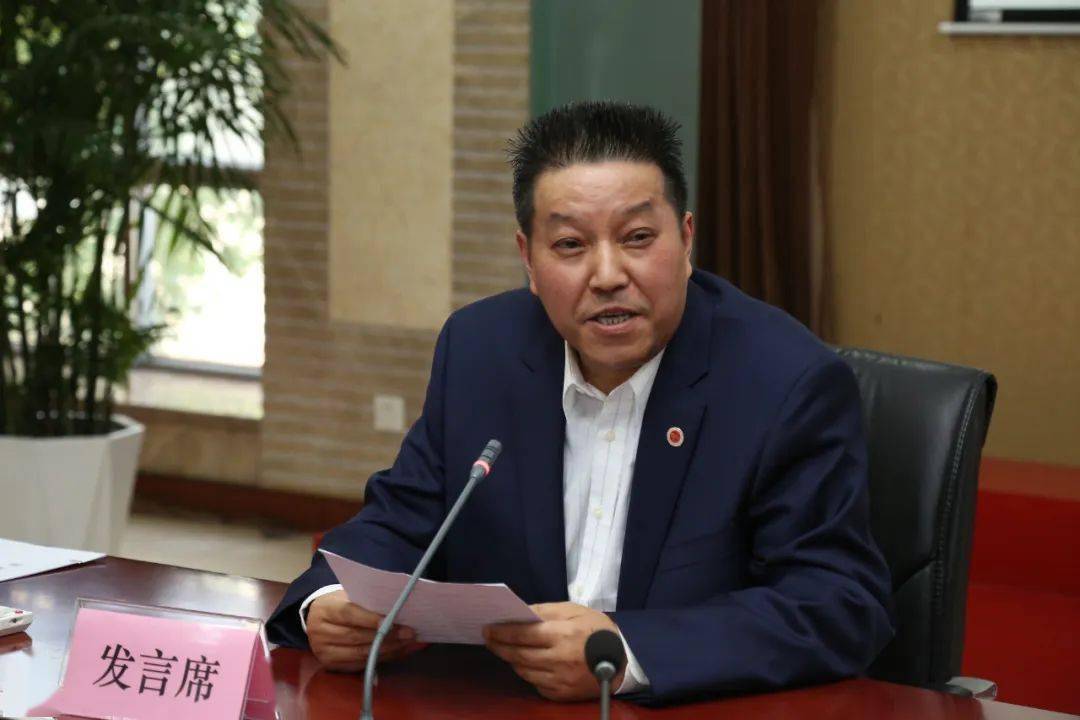 七宝中学举行班主任师徒结对仪式暨德育主题沙龙活动