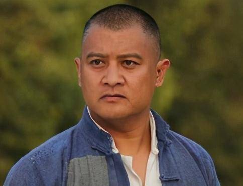 寇占文和李连杰师出同门,在演艺圈不温不火,最终只能选择当导演_角色