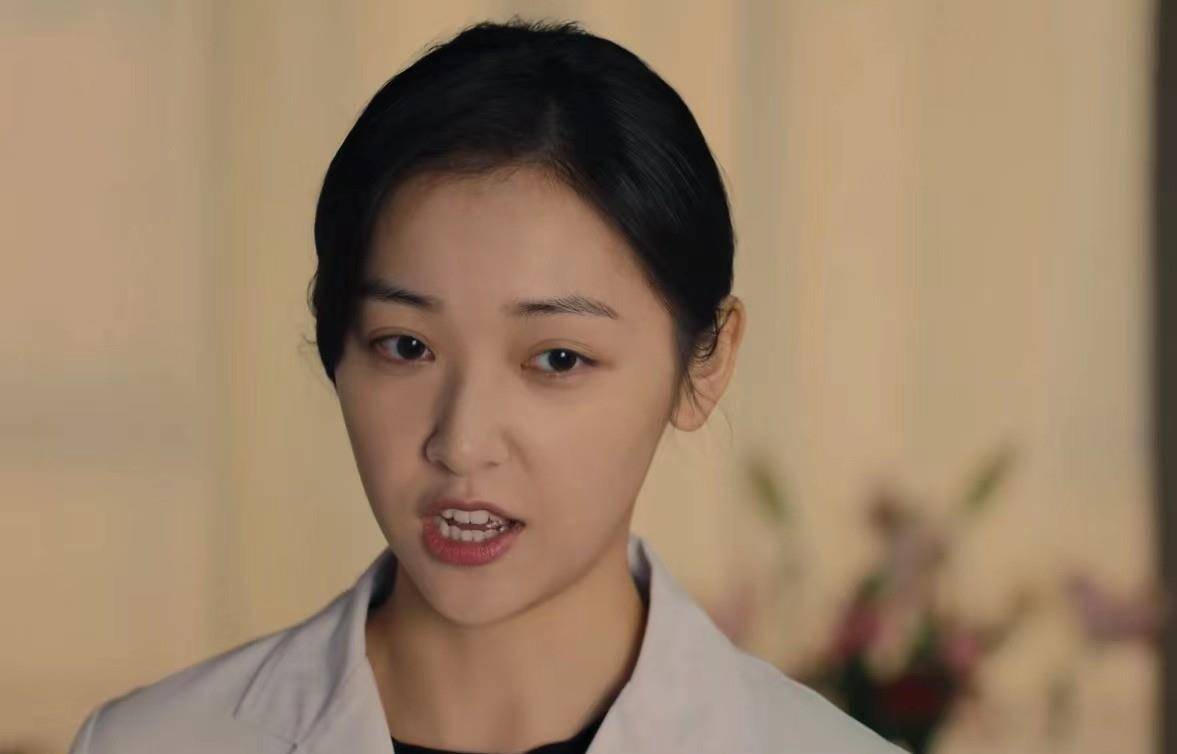 《促醒者》里的90后陈昊蓝,长着一张江珊的脸,演技更是一绝_西林_潘