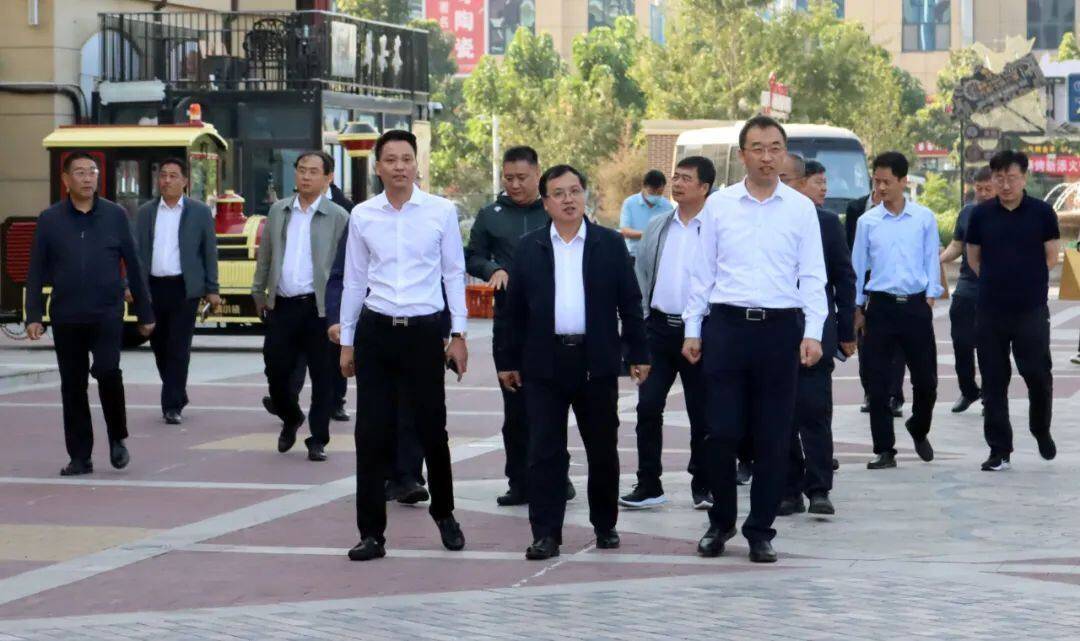 河间市委副书记,市长王刚,副市长郭建友,市人民政府办公室主任高传兵