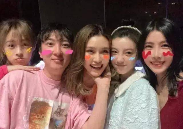 王思聪和孙一宁的前前后后，以及他征服的15位女网红