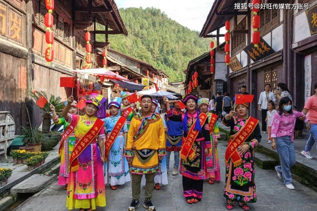 魅力陕西行|羌绣——宁强县青木川的彩云_羌族_刺绣_图案