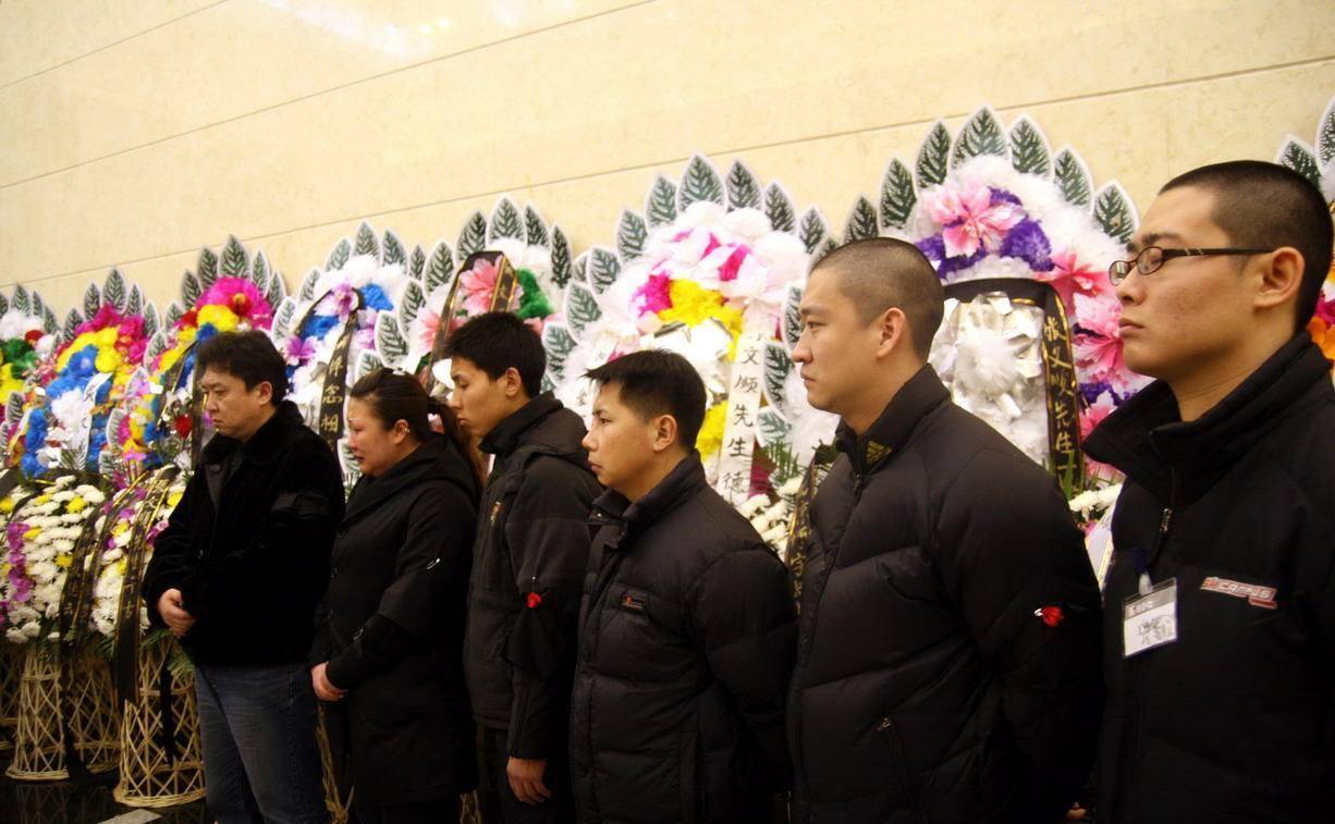郭德纲一生的贵人,生前不顾一切护他,死后家人皆得郭德纲照顾_张文顺