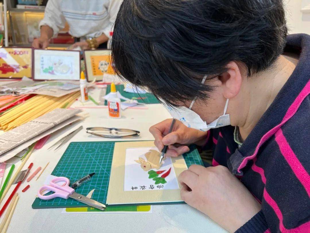 麦秆画制作体验,让非遗更"接地气"_陈奇荣_活动_创作