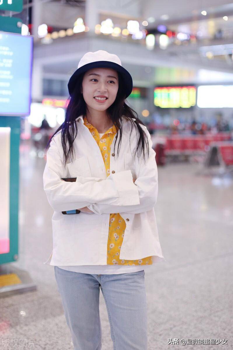 周雨彤新剧撤资?靳东不拍戏了?_徐峥台_电影_制作方