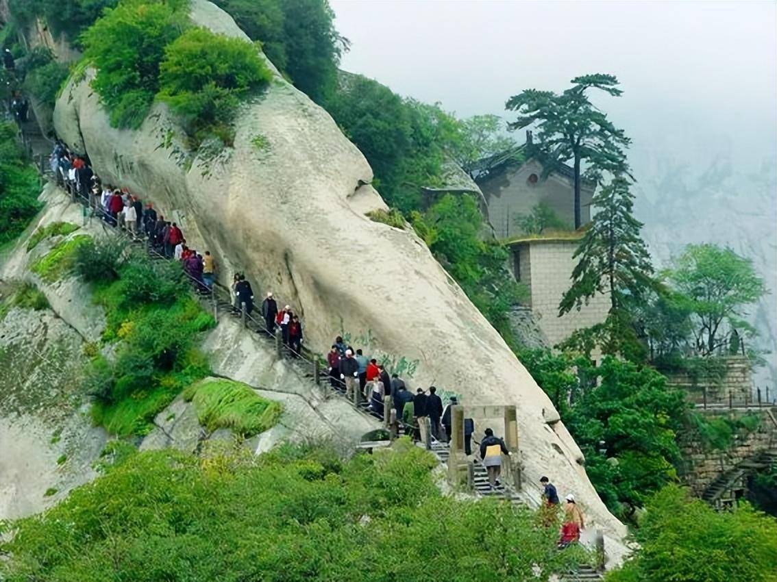 寻华夏之根,感受祖国的大好河山_华山_游人_登山