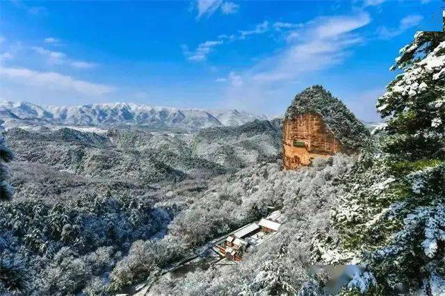 尽看白雪满群山——麦积山大景区的初雪_栈道_瑞应寺_雪景