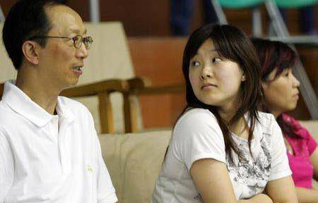 大26岁富商老公否认,两人恩爱不输郭晶晶霍启刚_梁金松_妻子_婚姻