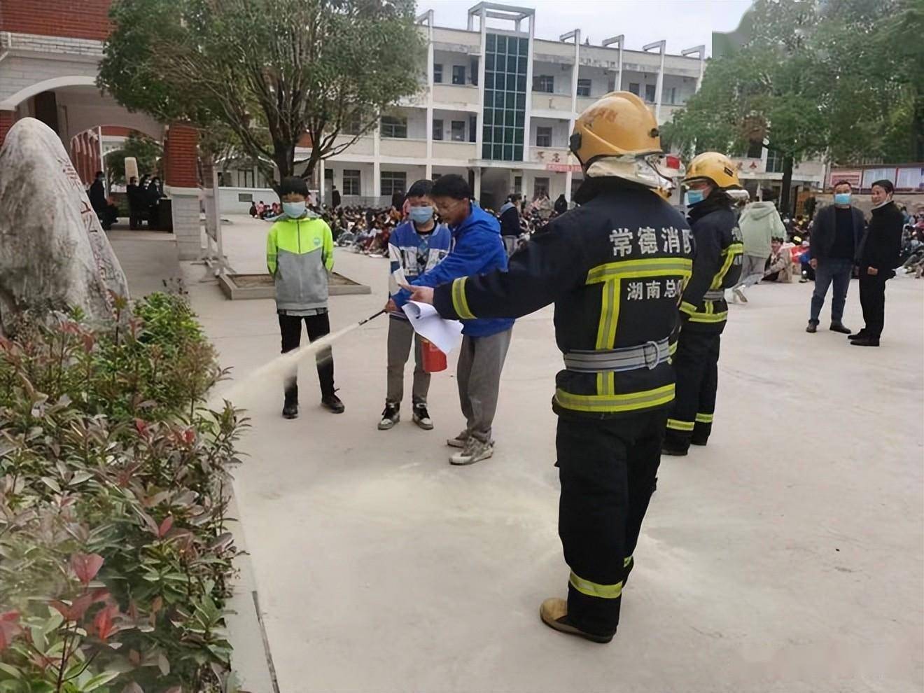 桃源县双溪口镇中学开展青少年法制宣传教育周活动_知识_内容_法律