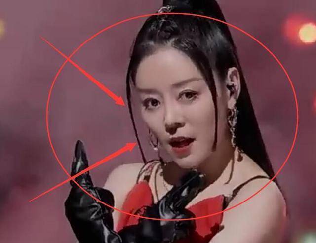 《木兰》组ending镜头:张馨予李菲儿酷,我却被宣璐惊艳_舞台_造型