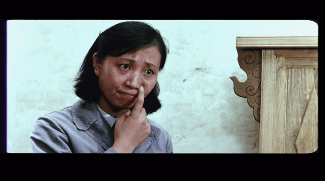 《芙蓉镇》,晚饭后集合运动了_影片_人性_良心