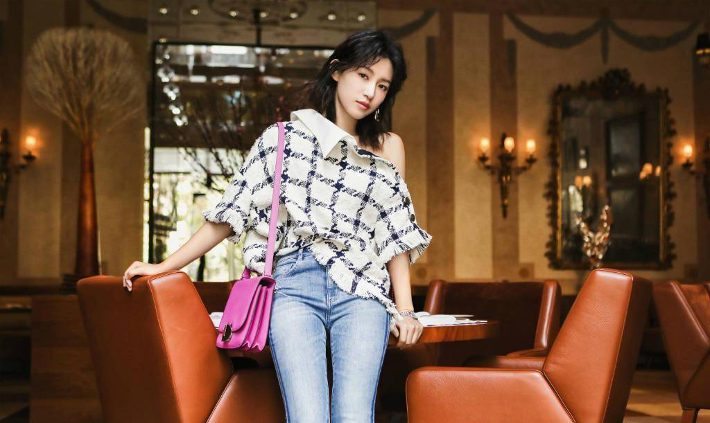 《胜算》八集之后,女主终于换上睡衣便装,但颜值演技都是短板_苏青