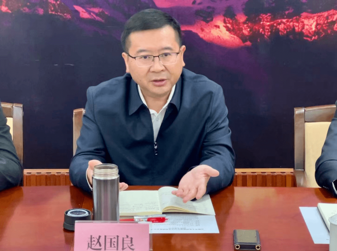 力方集团北京公司副总经理杨晓东走进云南,与云南省文旅厅厅长赵国良