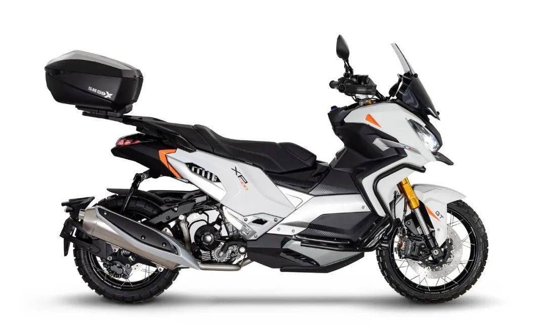 标致400cc跨界踏板发布!辐条轮,铝轮两个版本!_搜狐汽车_搜狐网