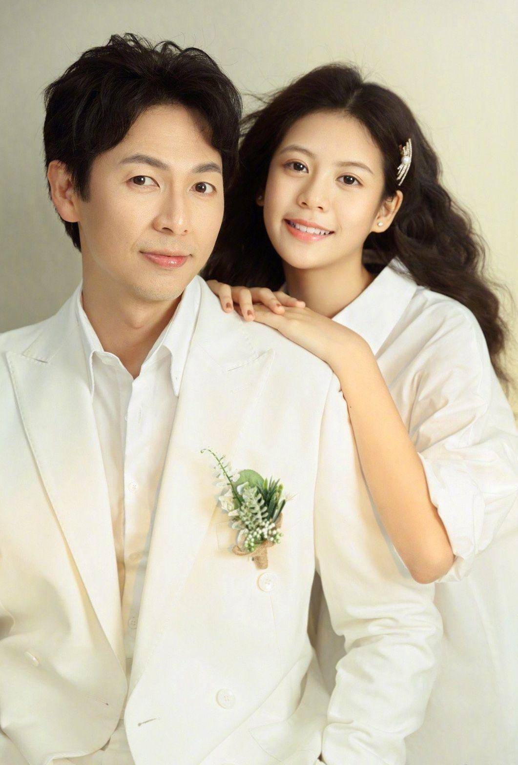 晒全家福戴头纱回味幸福,女儿颜值不输妈妈_老公_刘冠廷_小时候